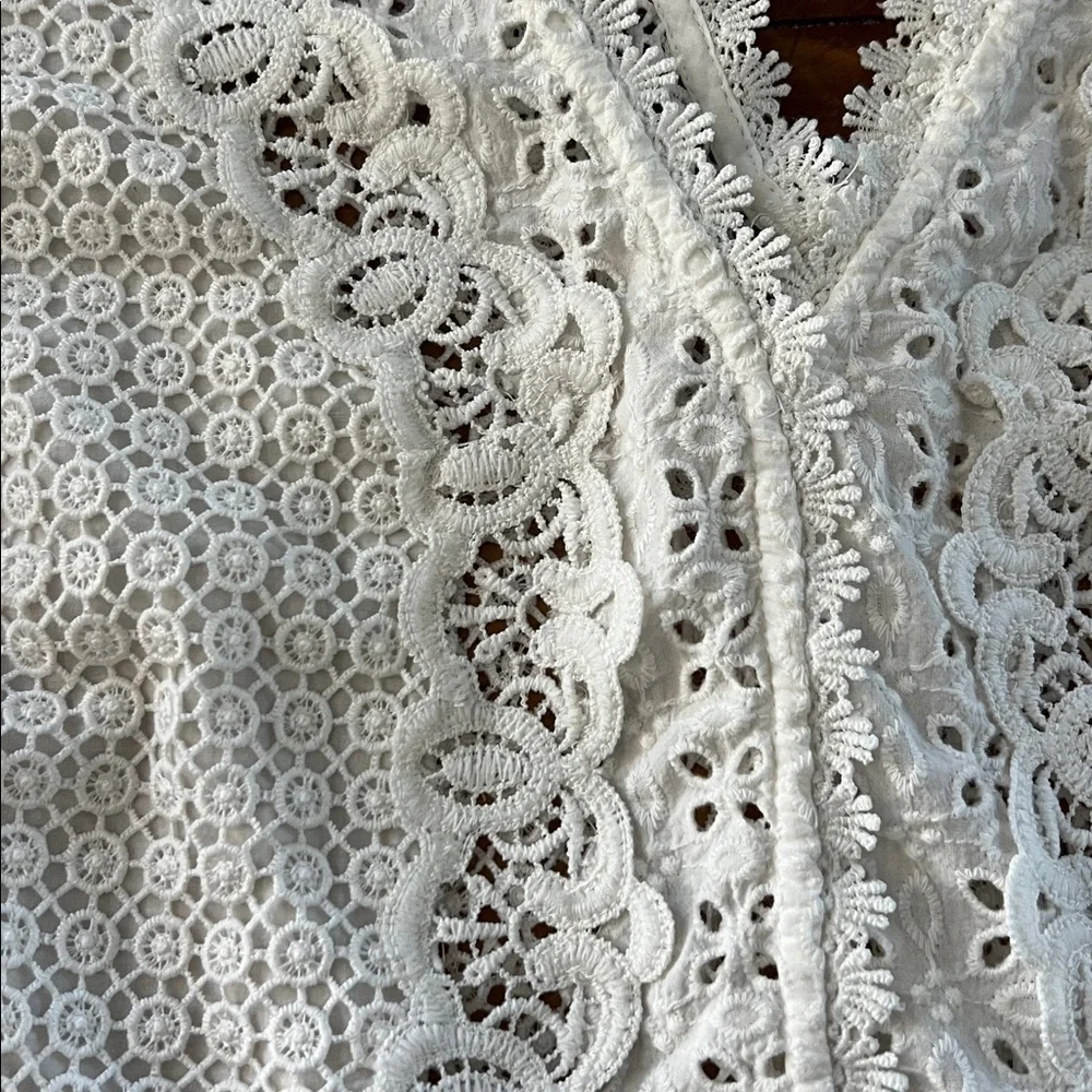 Abercrombie & Fitch Crochet Blouse size L - Picture 13 of 13